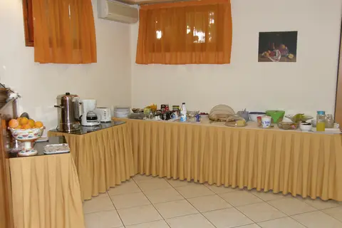 Megim Hotel in Παλαιόχωρα — foto 27