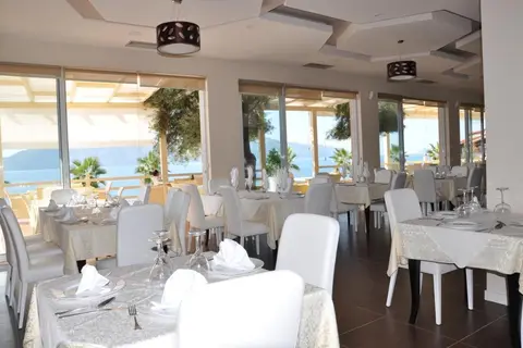 Coral Hotel & Resort in Orikum — foto 4