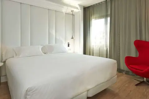 NH Collection Barcelona Gran Hotel Calderón in Barcelona — foto 22