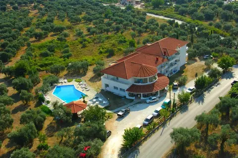 Achilion in Σκάλα Ποταμιάς — foto 3