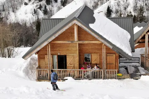 Village Gaulois in Saint-François-Longchamp — foto 4
