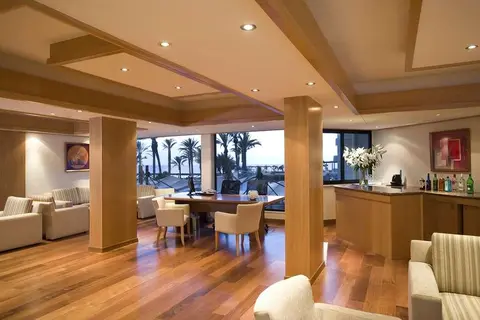 Constantinou Bros Asimina Suites Hotel in Geroskipou — foto 28