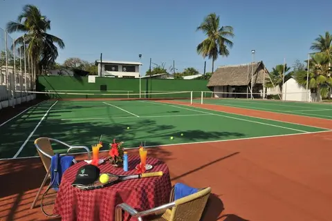 Southern Palms Beach Resort in Ukunda — foto 12