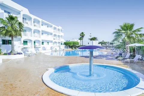 Gavimar Ariel Chico Club & Resort in Santanyí