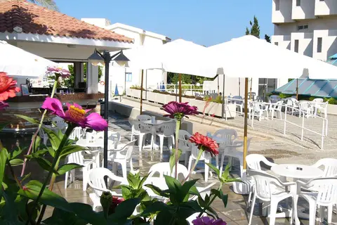 Kissos Hotel in Paphos — foto 7