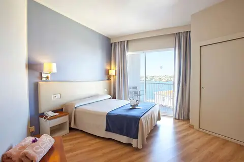 Hotel Agamenon Affiliated by Senator in Es Castell — foto 13