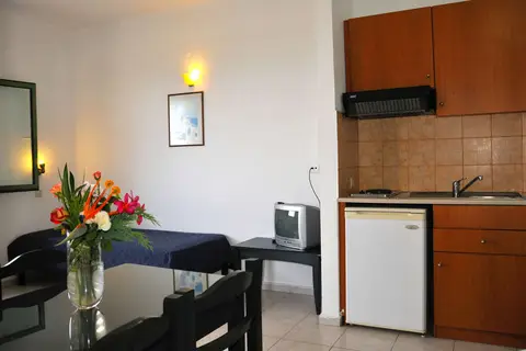Sylvia in Chersonisos Municipal Unit, foto 4