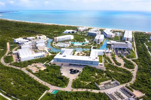 Family Selection at Grand Palladium Select Costa Mujeres Resort & Spa in Costa Mujeres — foto 25