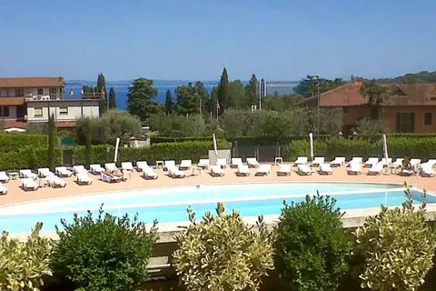 Residence Le Terrazze Sul Lago in Padenghe sul Garda — foto 4