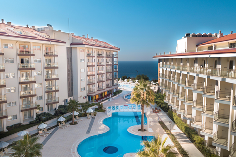 Hotel Ramada & Suites by Wyndham Kusadasi foto 1