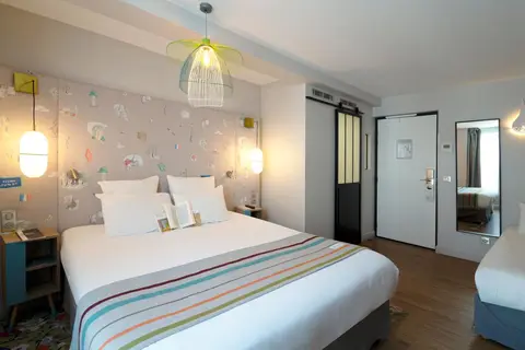 Hotel Littéraire Marcel Aymé in Parijs — foto 27