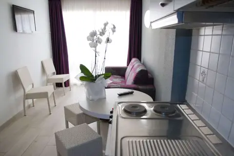 Miami Park Aparthotel in Calella — foto 30