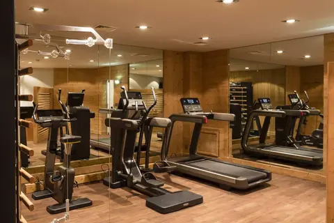 Hotel Koh-I Nor in Les Belleville — foto 19