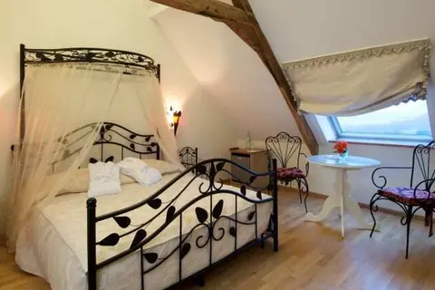 Burghaus en Villa Kronenburg foto 10