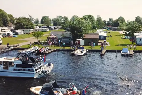 Watersportcamping Tussen De Diepen in Blokzijl — foto 14