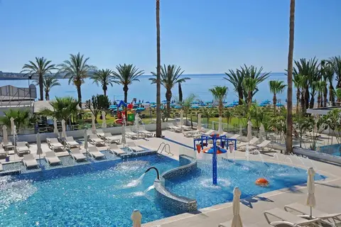 Nelia Beach Hotel in Ayia Napa — foto 13