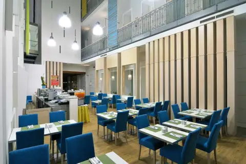 Atrium Hotel by Mellow Mood Hotels in Boedapest — foto 13