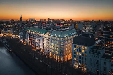 Fairmont Hotel Vier Jahreszeiten in Hamburg