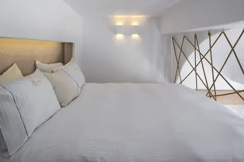 Athina Luxury Suites in Φηρά Θήρας — foto 5