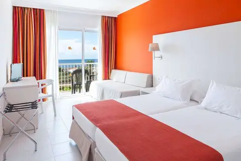 Minura Sur Menorca in Sant Lluís — foto 3