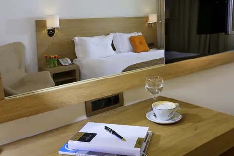 The Golden Age Hotel in Athene — foto 17