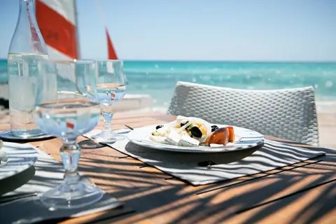 ROBINSON Cyprus in Alaminos — foto 12