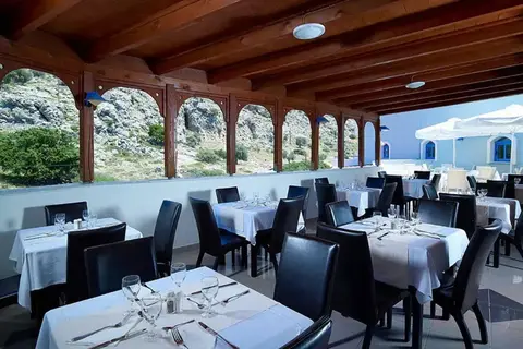 Sunrise Beach Resort in Πεύκοι — foto 4