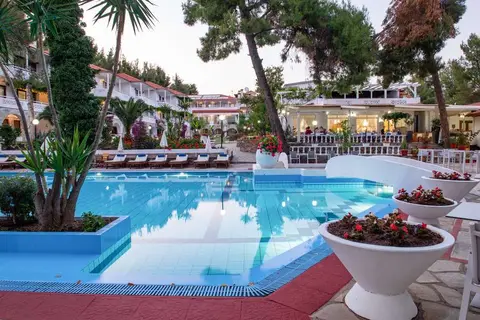 Porfi Beach Hotel in Νικήτη — foto 12