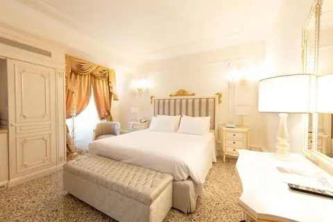 Ca Bonfadini Historic Experience in Venetië