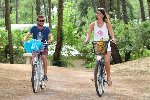 Camping Domaine De Montcalm in Les Mathes — foto 6