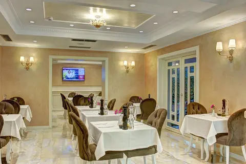 Lot Boutique Hotel in Tirana — foto 2
