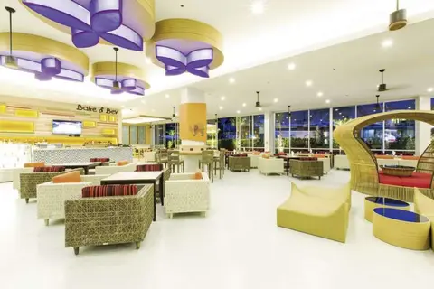 Ramada by Wyndham Phuket Deevana in ตำบลป่าตอง — foto 6