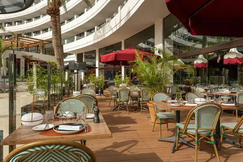 Mediterranean Palace Hotel in Arona — foto 17