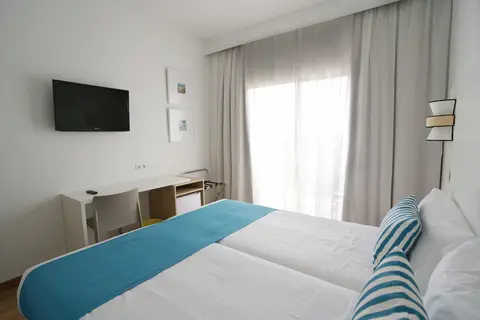 BLUESEA Playa Azul in Alaior — foto 13