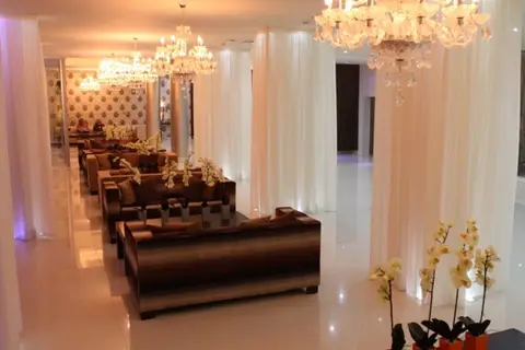 Vrissiana Beach Hotel in Παραλίμνι — foto 12