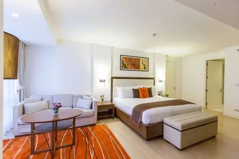 Oakwood Residence Sukhumvit 24 in Bangkok — foto 18