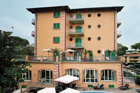 Hotel La Pigna in Pietrasanta — foto 8