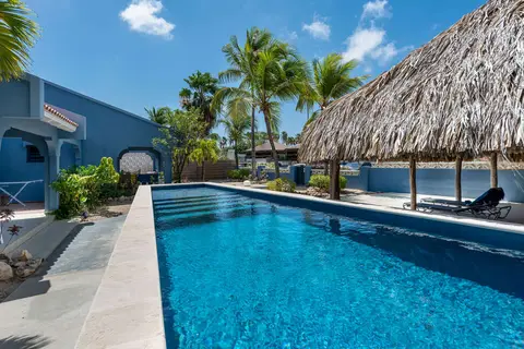 Blue Bonaire Resort in Kralendijk
