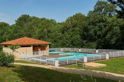 Vakantiepark Le Lac Bleu foto 7