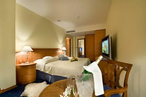 Ramada by Wyndham Prague City Centre in Praag, foto 18