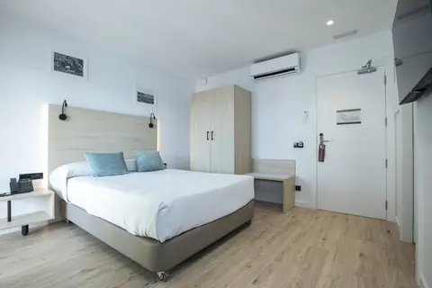 Hotel Coral Boutique in Torroella de Montgrí — foto 25