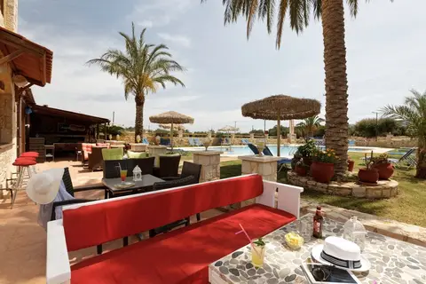 Danelis Studios & Appartementen in Malia Municipal Unit