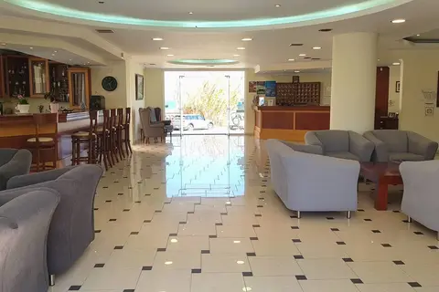 Sunny Bay in Kissamos — foto 18
