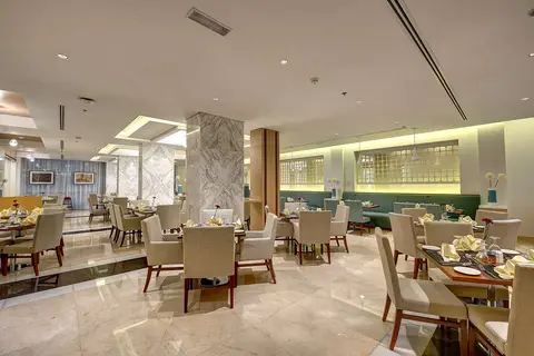 Royal Continental Hotel in Dubai — foto 8