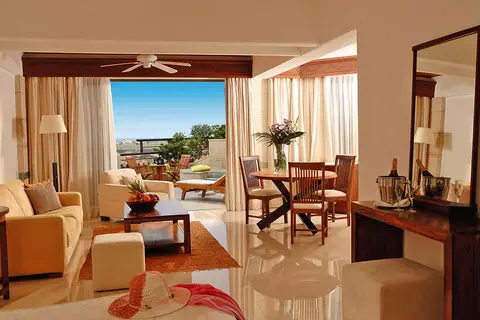 Coral Beach Hotel & Resort in Coral Beach Hotel Resort, foto 7