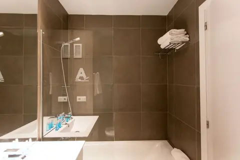 Mon Suites Catedral in Valencia — foto 26