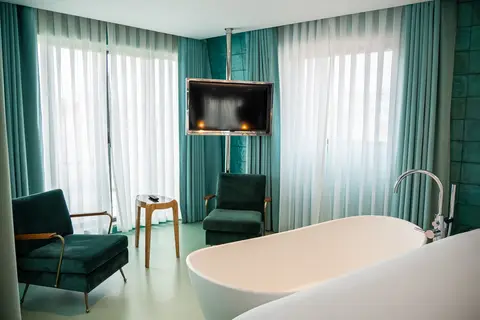 WC Beautique Hotel Lisboa in Almada — foto 24