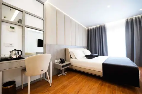 Naos Luxury Hotel in Orikum — foto 8