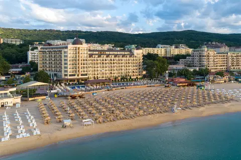 Admiral Hotel in СПА център Ривиера Бийч