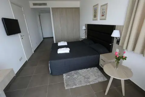 Dionysos Central Hotel in Paphos — foto 15